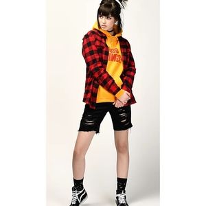 Empyre Kali Destructed Boyfriend Shorts Black